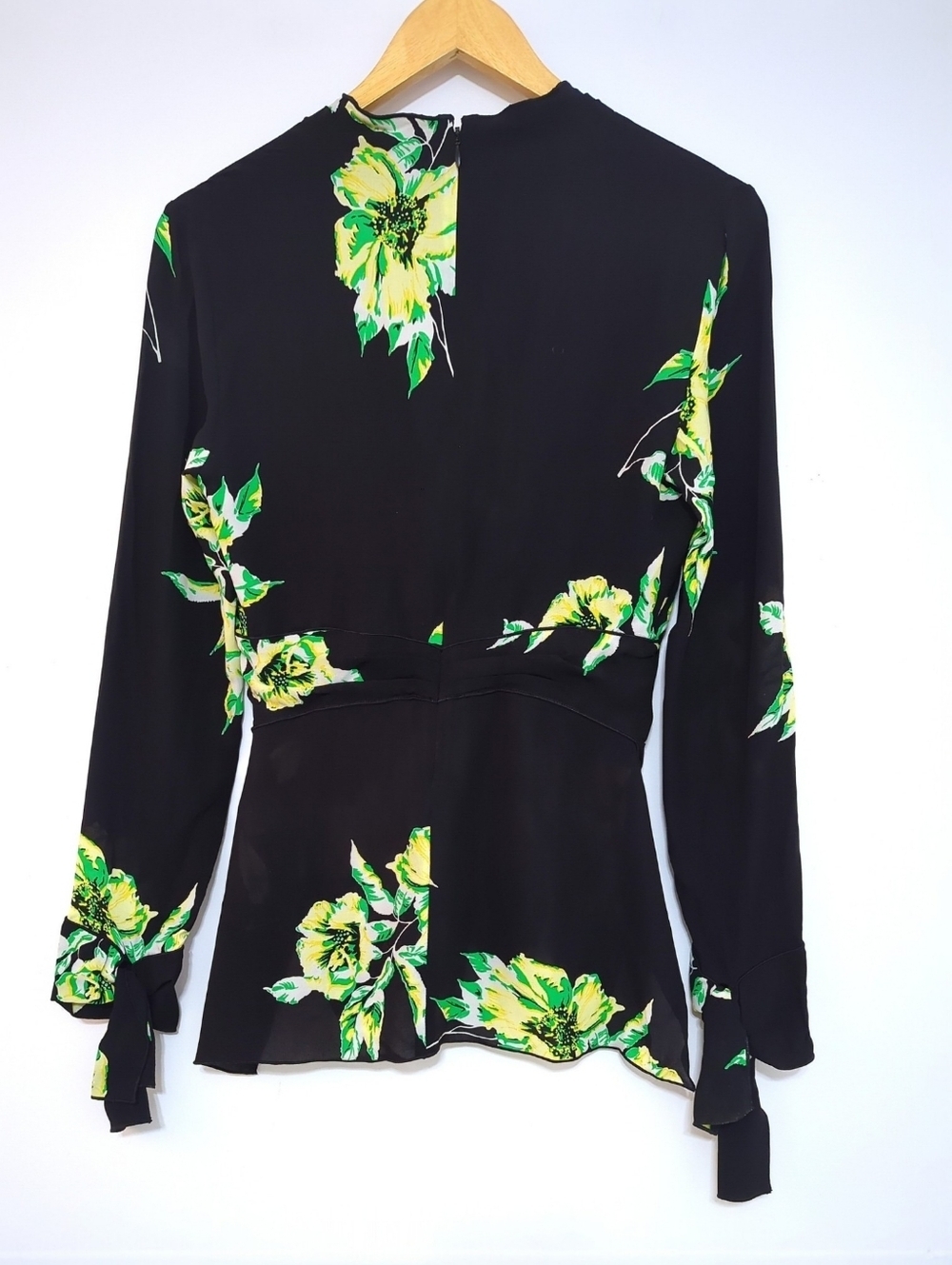 Proenza Schouler 100% Silk Floral Tie Front Keyhole Blouse Draped Top Size 4 - Picture 4 of 10